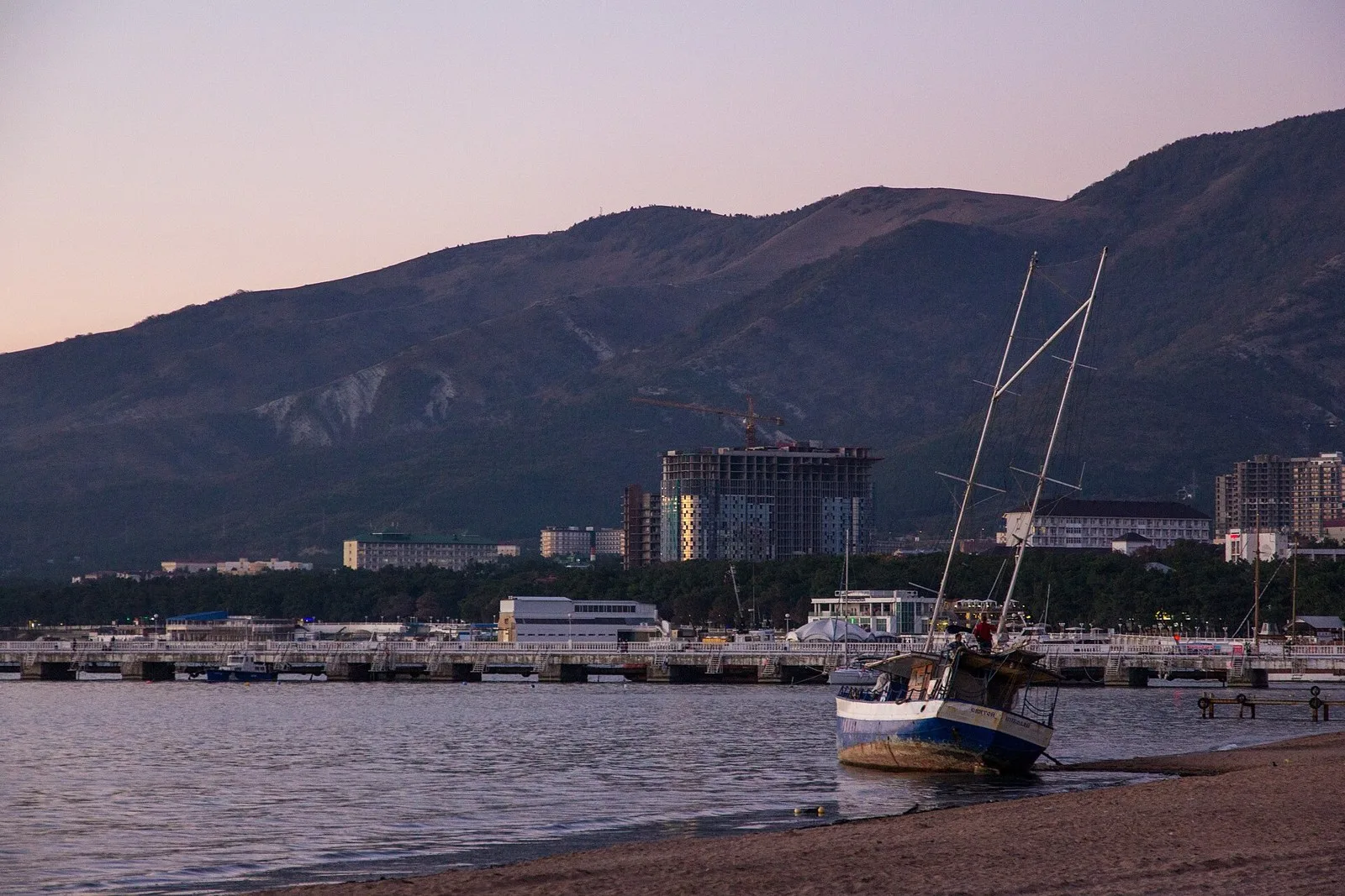 Панорама бухты Геленджика